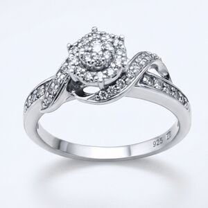 Vintage Ross-Simons Natural Diamond .205CTW & Sterling Silver 925 Ring